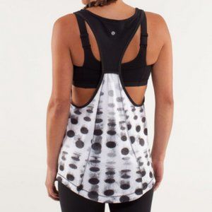 Lululemon | Run: For Your Money Tank Seaside